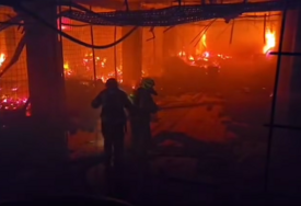 (VIDEO) "Zatvorite prozore" Stiglo upozorenje građanima Zagreba nakon izbijanja OGROMNOG POŽARA, vatrogasci jedva prišli stihiji