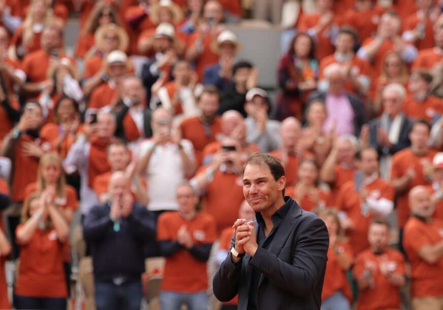 Rafael Nadal na oproštaju u Rolan Garosu
