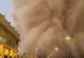 (VIDEO) „ZID OD PIJESKA“ SVE PARALISAO Oluja pogodila centralne dijelove Saudijske Arabije, Kuvajta i Jordana