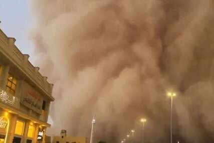 (VIDEO) „ZID OD PIJESKA“ SVE PARALISAO Oluja pogodila centralne dijelove Saudijske Arabije, Kuvajta i Jordana