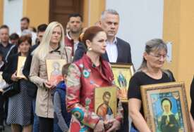(FOTO) Gligorić prisustvovao obilježavanju hramovne slave u Vrbanji "Molimo se Svetom Platonu da čuva Banjaluku i Srpsku"