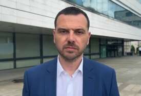 (VIDEO) "Svaka politička kriza ima kraj, tako će imati i ova" Magazinović otkrio da Trojka i opozicija iz Srpske potpisuju zajedničku platformu