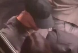 (VIDEO) UHVAĆENI NA DJELU Jedan od najboljih fudbalera svijeta i poznata voditeljka u vezi
