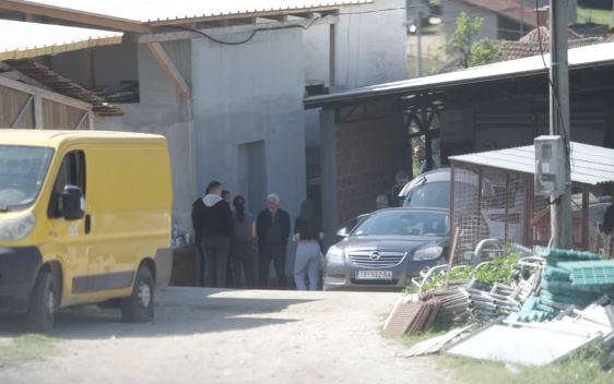 U TEŠKOM STANJU Živa žena iz Topole koja je povrijeđena tokom spasavanja članova porodice iz septičke jame