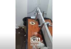 (VIDEO) Svečana odijela, ALKOHOL I VANDALIZAM: Matursko slavlje završeno razbijenim vratima, oštećenim zidovima i iščupanim slavinama