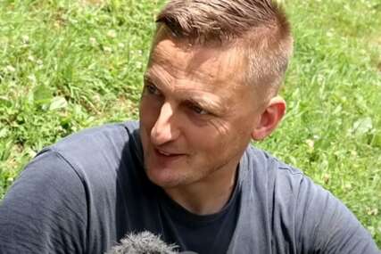 (VIDEO) „MLIJEKA KAO VODE, DNEVNO PRIKUPIM I DO 45 LITARA“ Admir je za 2 godine uzgoja SANSKIH KOZA zaradio kuću, automobil i kafić