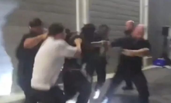 (VIDEO) UHAPŠEN POZNATI SPORTISTA Pokušali da mu ukradu lanac, on izvadio pištolj i pucao