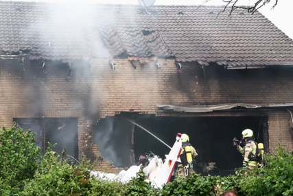 (VIDEO) CRNI DAN U NJEMAČKOJ Mali avion pao na porodičnu kuću, ima poginulih