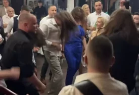 (VIDEO) ENERGIJA ZA 10 Snimak svadbe s Balkana privukao pažnju, ovakvu muziku mnogi nisu očekivali
