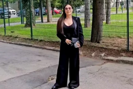 (VIDEO) LINIJU DOVELA PO PERFEKCIJE Ceca na snimanju „Zvezde Granda“ sva u crnom, a u ruci modni dodatak vrijedan 4.000 evra