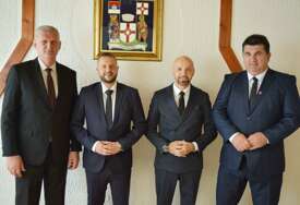 (FOTO) Obilježen Dan opštine Lopare: Savić povodom Đurđevdana upriličio prijem za brojne goste