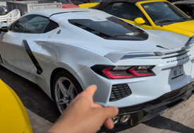 (VIDEO) Luksuz o kome mnogi sanjaju: U Dubaiju postoji DEPONIJA SKUPOCJENIH AUTOMOBILA