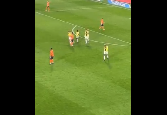 (VIDEO) HAOS NA UTAKMICI Dušan Tadić nasrnuo na saigrača