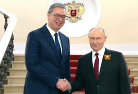 STIGAO NA CRVENI TRG Aleksandar Vučić na Paradi pobjede u Moskvi, dočekao ga Putin