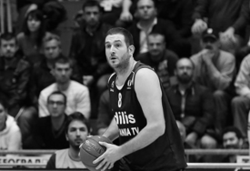 Ko je bio Dragan Labović koji je preminuo iznenada u 38. godini: Bivši reprezentativac Srbije PREBIO TAKSISTU I SESTRU, pa završio na psihijatriji