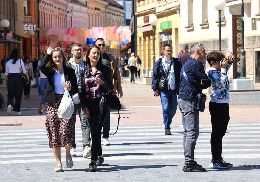 banjaluka , parkić , gradjani 