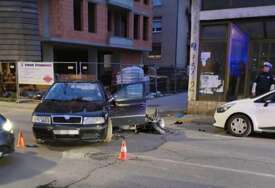 Sudar mopeda i automobila u Bijeljini: U nesreći na raskrsnici povrijeđen maloljetnik
