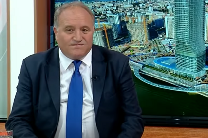 (VIDEO) "Ugrožava Srpsku vodeći antizapadnu politiku" Mirko Jović OŠTRO o Miloradu Dodiku