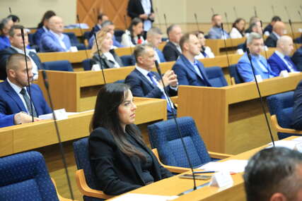 Završena redovna sjednica: Sutra NASTAVAK POSEBNE SJEDNICE Narodne skupštine Srpske