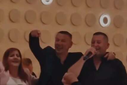 (VIDEO) “Svaka bi fukara da ubije vuka” Nenad Nešić nakon izlaska iz pritvora organizovao slavlje za prijatelje i stranačke kolege