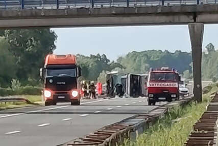 STIGLA ZAHVALNICA OD MINISTRA Državljani BiH koji su povrijeđeni u teškoj saobraćajki raspoređeni po bolnicama u Hrvatskoj