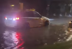 (VIDEO, FOTO) KOLAPS U HRVATSKOJ Ulice poplavljene, led veličine jajeta, mještani ne pamte ovakvo nevrijeme