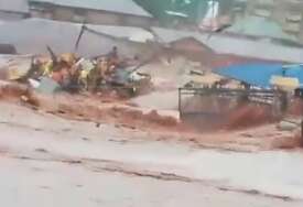(VIDEO) HAOS U NIGERIJI U stravičnim poplavama poginulo najmanje 88 osoba, na terenu sve raspoložive snage