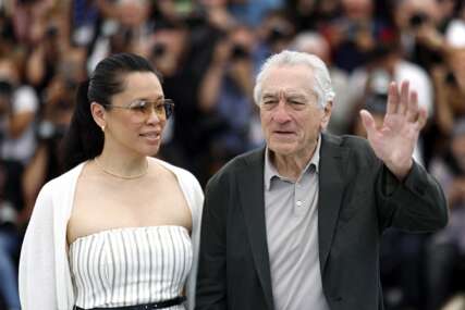 Kanski festival okupio svjetske zvijezde: Stigao i Robert de Niro, ali svi gledaju u njegovu SKORO DUPLO MLAĐU ŽENU