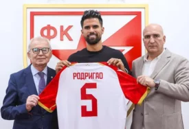 SADA JE I ZVANIČNO Zvezda predstavila novo pojačanje