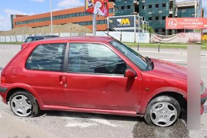 Filmska scena u Zagrebu: Žena MRTVA PIJANA izazvala 2 saobraćajke, pa bježala od policije, a sve to sa PROBUŠENIM GUMAMA