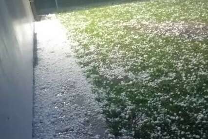 (VIDEO, FOTO) Nevrijeme pogodilo BiH: Superćelijska oluja ostavila katastrofalne posljedice blizu Prnjavora i u Posavini