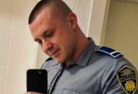 (FOTO) Herojski čin policajca iz BiH: Vahid Kabarić iz smrskanog vozila SPASAO LJUDSKI ŽIVOT