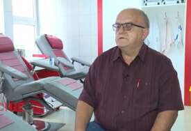(VIDEO) Spasio brojne živote i inspirisao generacije: Željko Salopek 65 PUTA DAROVAO KRV, a humani gen prešao i na njegovu kćerku