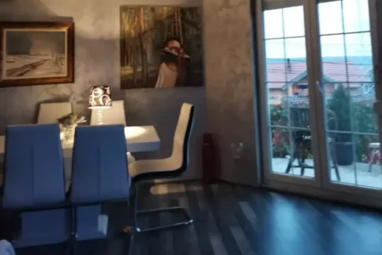 “NISAM BACALA PARE PO KAFANAMA” Pjevačica ima dvije kuće vrijedne preko 500.000 evra, svi se pitaju odakle joj   
