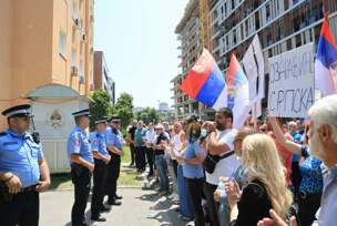 Policija na skupu podrške Milanu Miličeviću