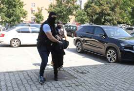 (VIDEO, FOTO) Rosić sproveden u tužilaštvo: U pretresu zaplijenjeno više od 2 KILOGRAMA MARIHUANE