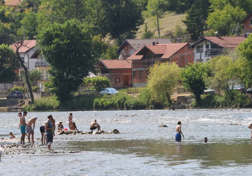 Kupanje na obalama Vrbasa 