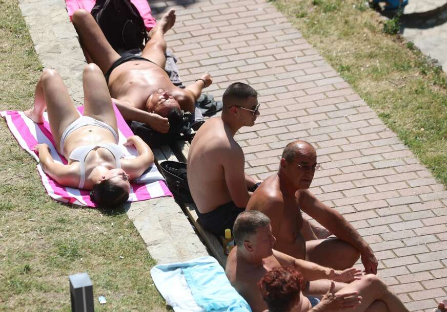 Kupači na obali Vrbasa