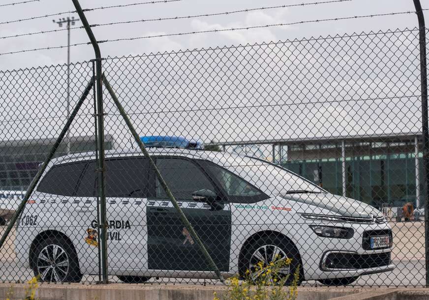 DRAMA NA MAJORKI Urušio se krov na aerodromu