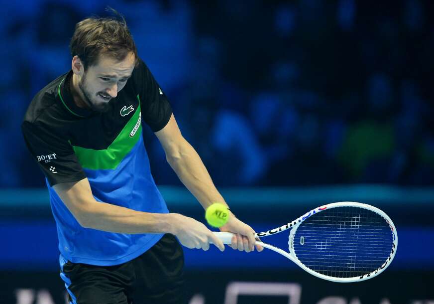 OVO NIKO NIJE OČEKIVAO Medvedev eliminisan u prvom kolu Vimbldona, Francuz ga "pokosio"