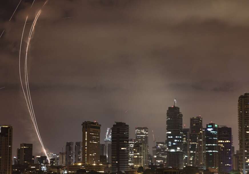 iran bombardovao tel aviv 