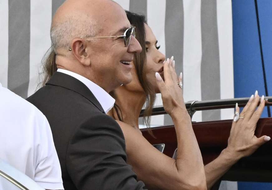 Džef Bezos i Loren Sančez 