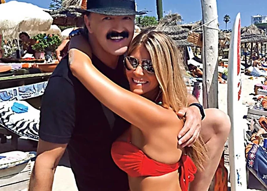 (FOTO) Ljubav koja je trajala 20 godina: Isplivale NIKAD VIĐENE SLIKE Harisa i Meline Džinović s luksuznog odmora