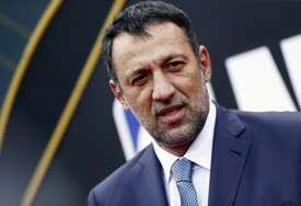 Od povreda nije mogao da ustane: Vlade Divac imao tešku saobraćajnu nesreću, hitno transportovan u bolnicu