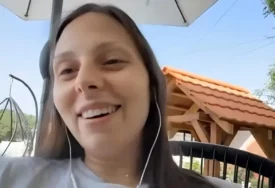 (VIDEO) "BILO JE FILMSKI" Beograđanka Ana porodila se u vozilu Hitne pomoći, beba nije htjela čekati da stignu u bolnicu