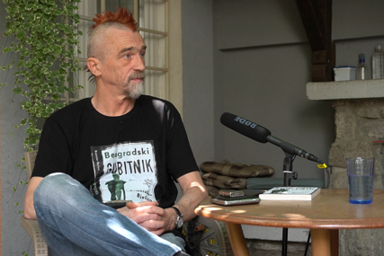 (VIDEO, FOTO) Novo izdanje podkasta na Youtube kanalu Srpskainfo: Bane Bjelica Đurin gost u emisiji "Filozofiram sa…"