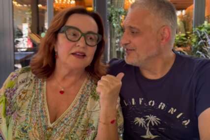 (VIDEO) "Nedjelja sa drugaricom" Čeda Jovanović i Ana Bekuta ZAPJEVALI U RESTORANU, a prisjetili se i njenog pokojnog partnera