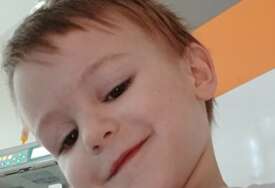 (FOTO) Za liječenje je POTREBNO 50.000 EVRA: Maleni Demir (3) boluje od raka i hitno treba pomoć dobrih ljudi