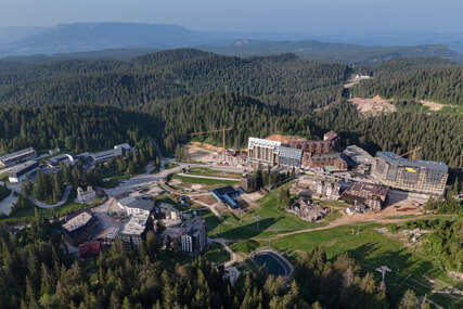 Jahorina, gradjevine, hoteli, ljetna sezona