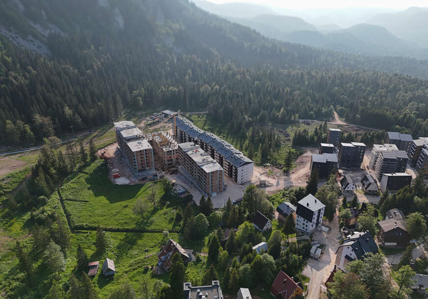 Jahorina, gradjevine, hoteli, ljetna sezona
